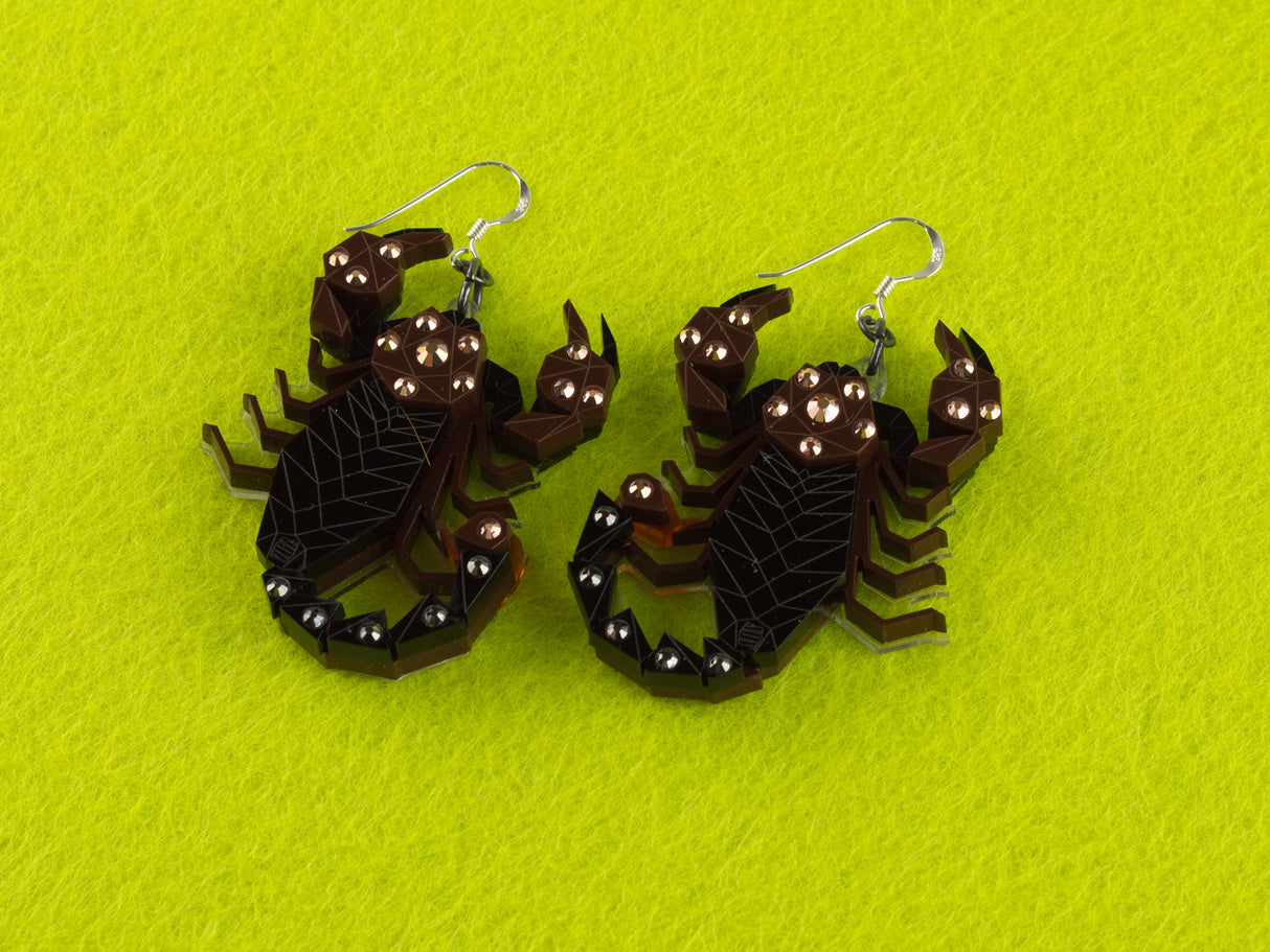 Scorpion Earrings - Capri Noir