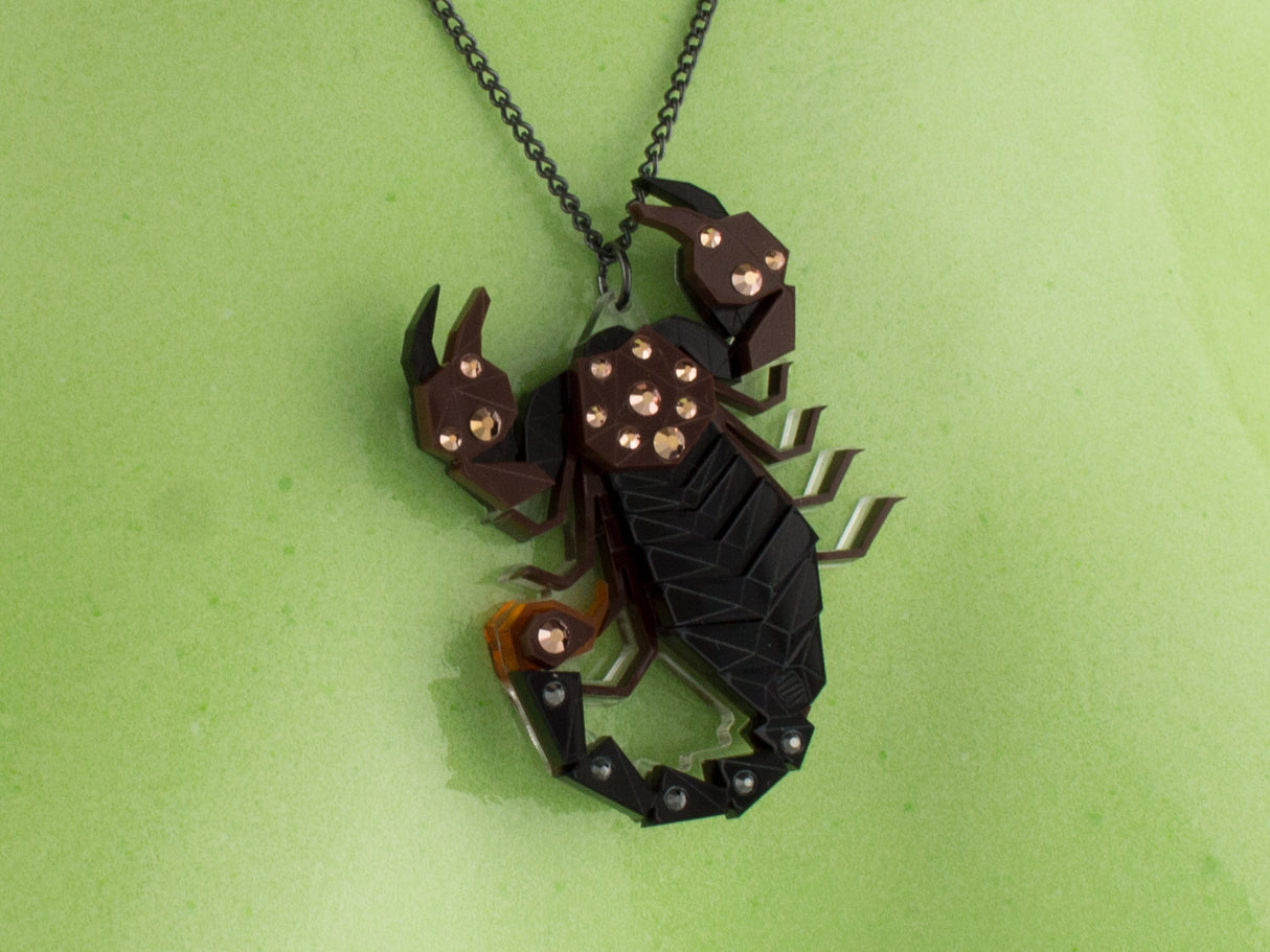 Scorpion Pendant - Capri Noir