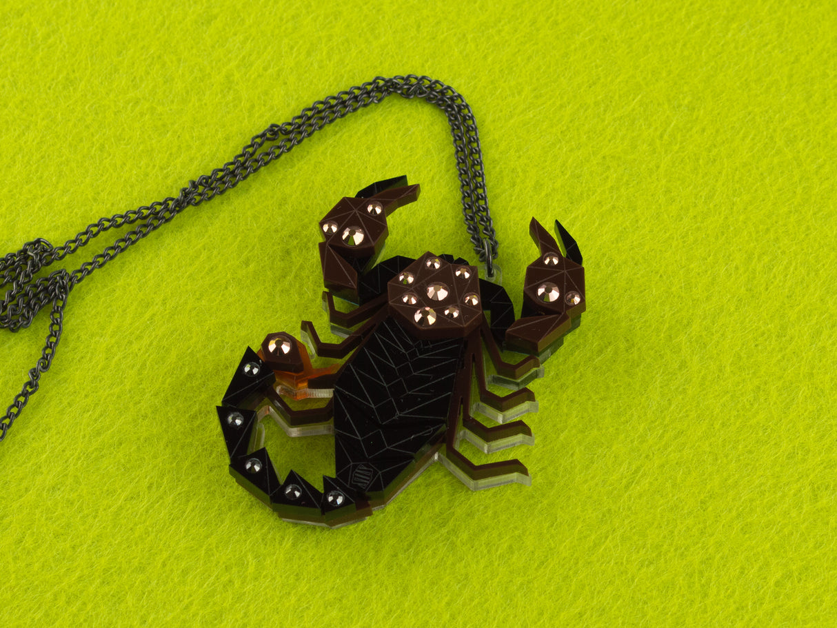 Scorpion Pendant - Capri Noir