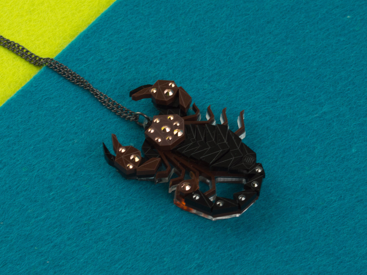 Scorpion Pendant - Capri Noir