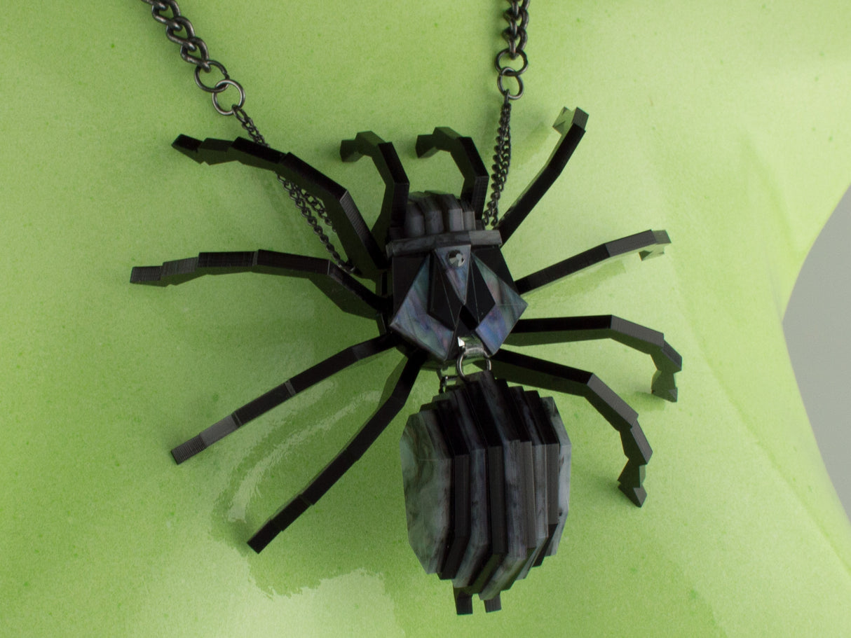 Tarantula Statement Necklace - Pearl Abyss