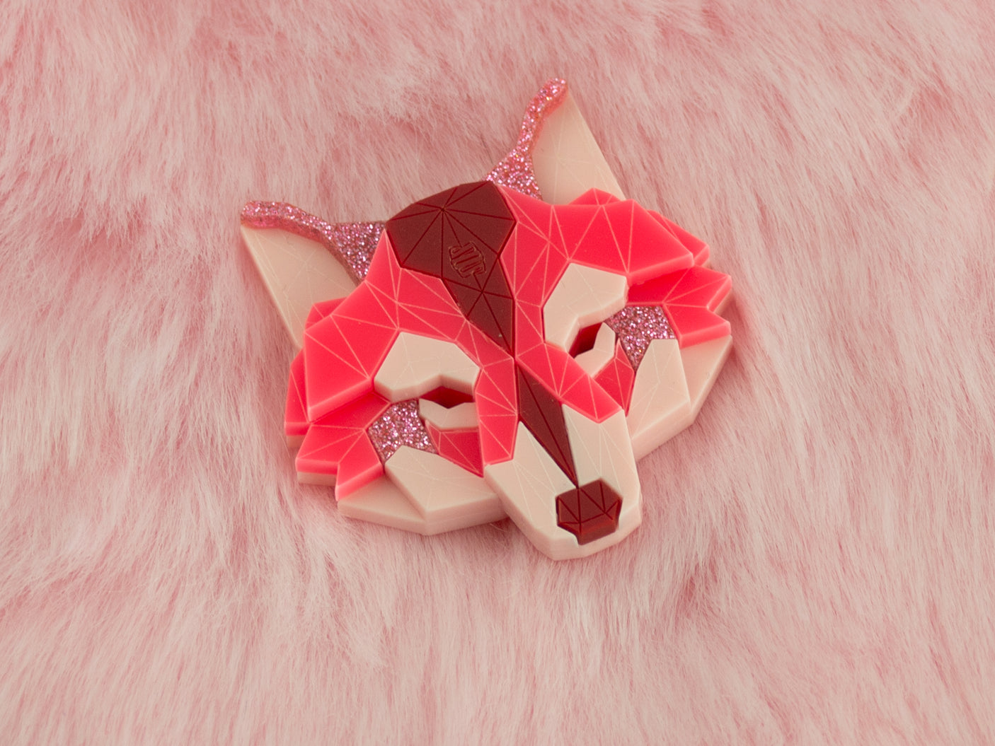 Wolf Head Brooch - Summer Crush