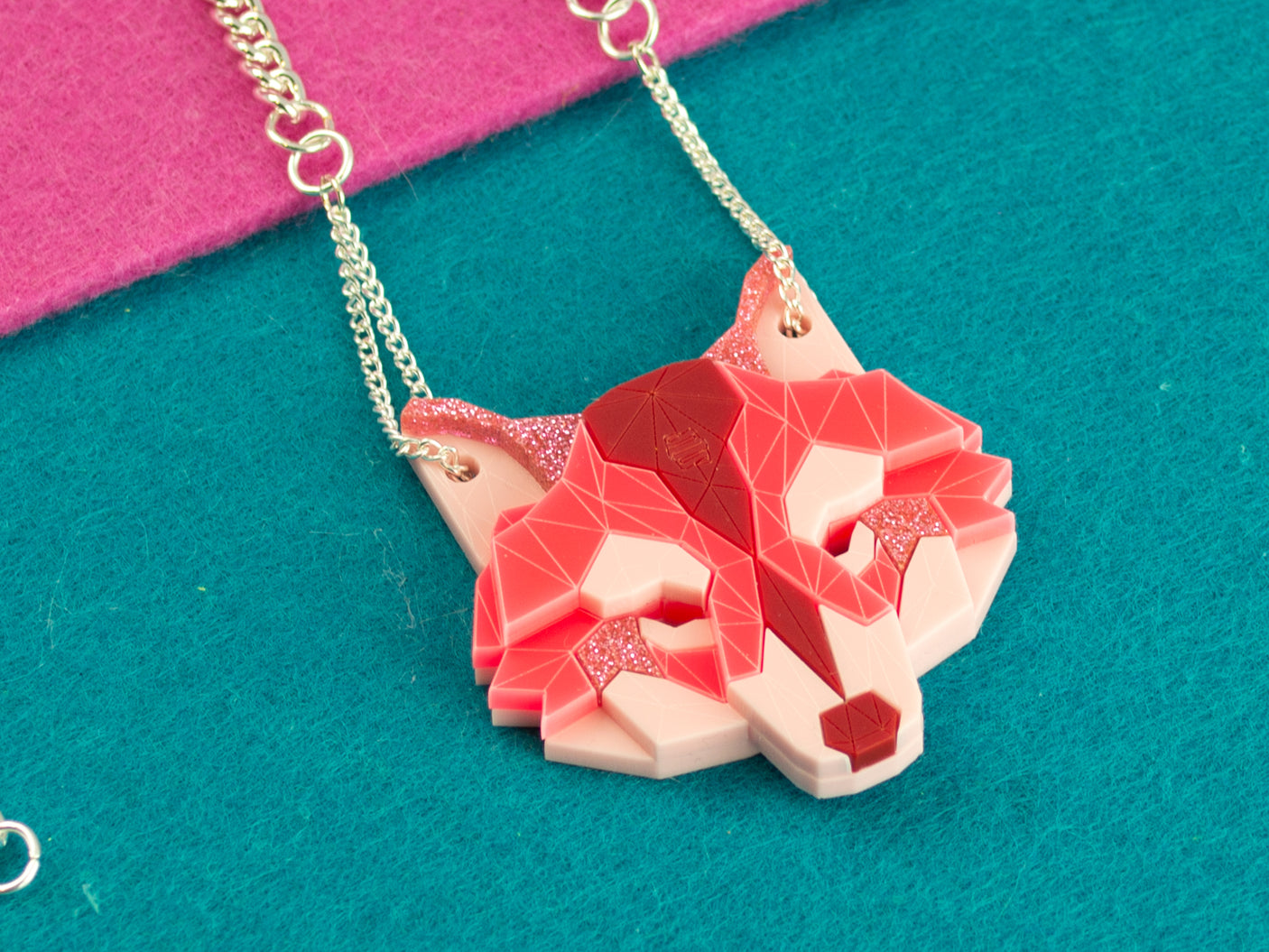 Wolf Head Necklace - Summer Crush