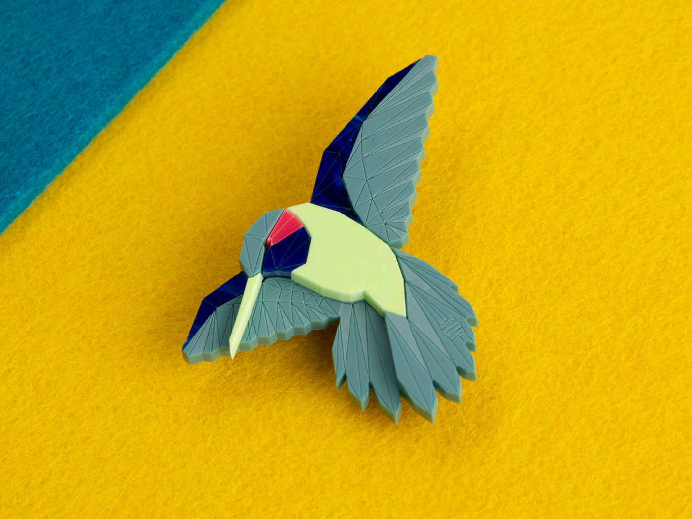 Hummingbird Brooch - Speedway