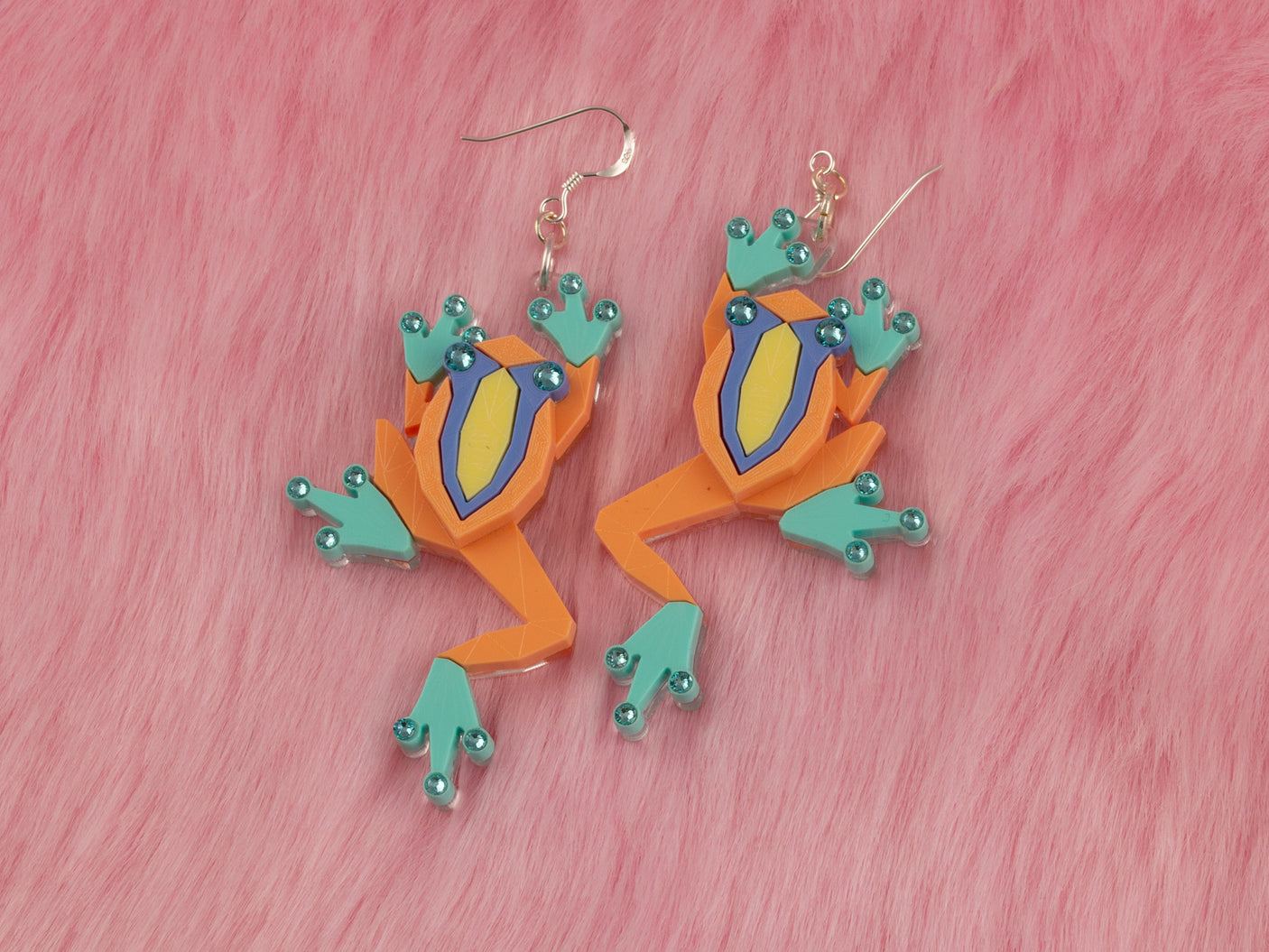 Tree Frog Earrings - Playtime