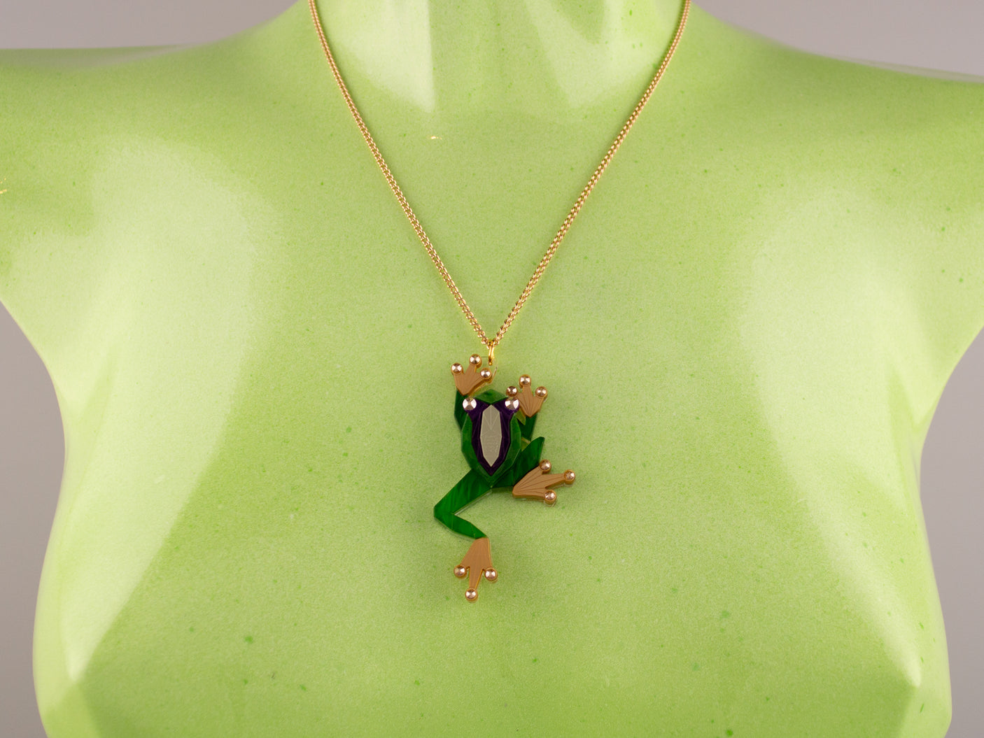 Tree Frog Pendant - King Cobra