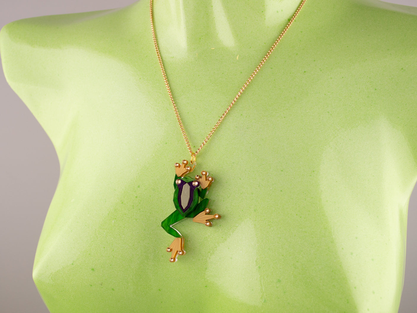 Tree Frog Pendant - King Cobra