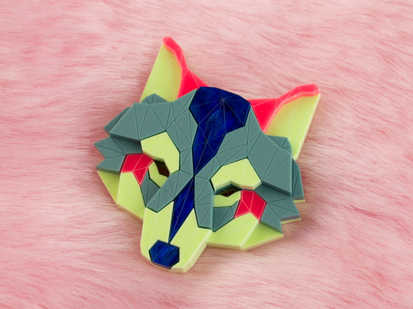 Wolf Head Brooch - Speedway