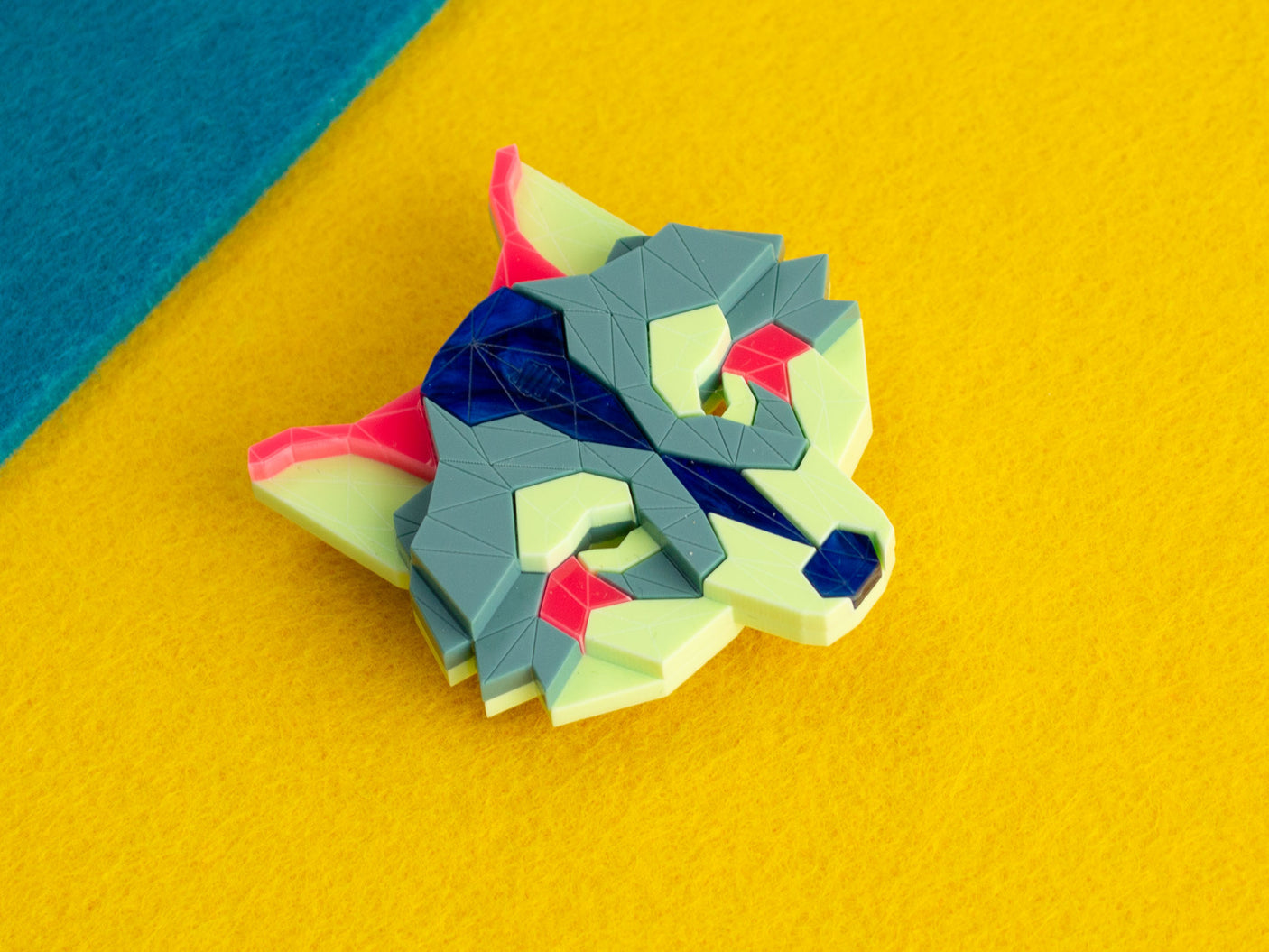 Wolf Head Brooch - Speedway